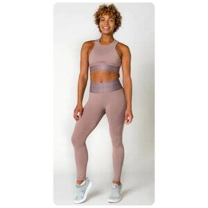 !! NWT Beloforte Jett Legging in Dusty Rose sz M